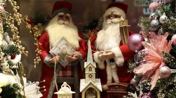 کم کاری شهرداری تهران در جشن گرفتن سال نو میلادی / بیکاری؛ مهمترین مشکل مشترک مسیحیان و مسلمانان ایران