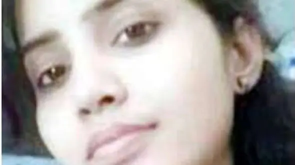 پسر 25 ساله، دختری را زنده زنده به آتش کشید + عکس