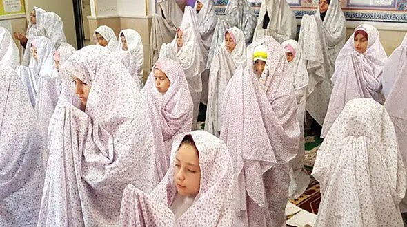 کارنامه آموزش عملی نماز برای دانش آموزان دوره ابتدایی صادر می شود