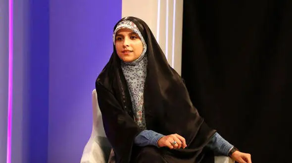 ماجراهای کاملا دخترونه مژده لواسانی روی آنتن زنده 