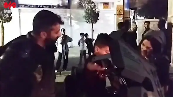 صحبت های مامور یگان ویژه با دخترانی که کشف حجاب کردند
