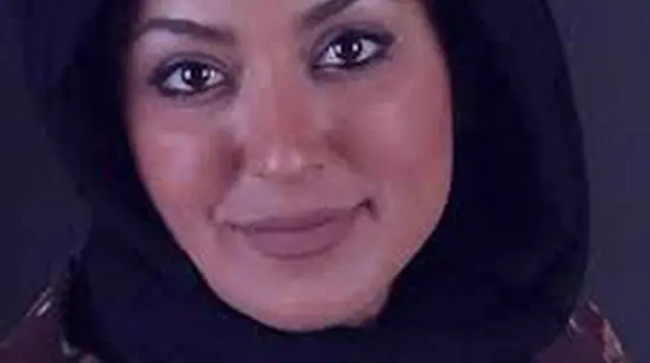 عکس لو رفته از خانم بازیگر در فوتسال زنان ! /  فریبا طالبی زیر توپ !