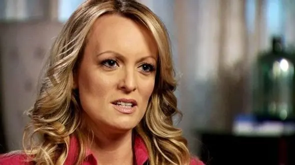 واکنش کاخ سفید به ادعای زن بازیگر/ او گفته یک شبانه روز با ترامپ خوابیده است + عکس