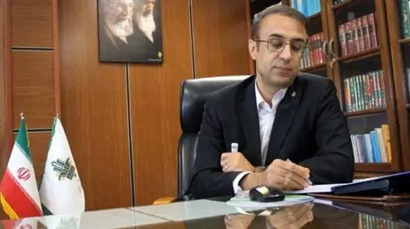 ابتلای مدیر سرشناس بانک  به کرونا / مردم به بانک‌ها مراجعه نکنند + عکس