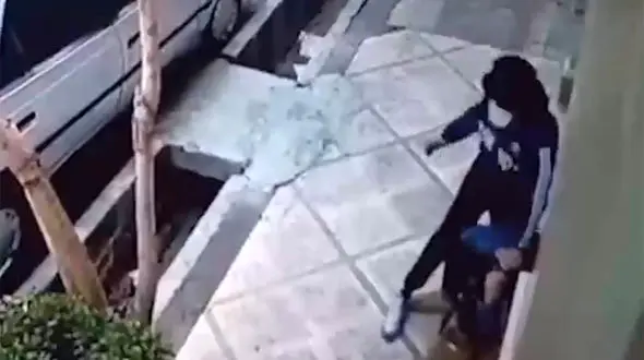 فیلم هولناک از لحظه چاقو چاقو شدن یک جوان در تهرانپارس