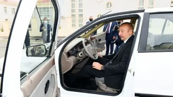 عکس یک خودروی جدید / تولید مشترک ایران و آذربایجان 