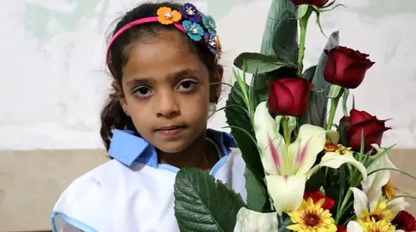 فیلم باور نکردنی از لحظه نجات کودک یک ساله در اهواز + گفتگو با فداکار 7 ساله ایران 