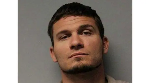 آزار دختر مدرسه ای با ارسال تصاویر خالکوبی زننده روی بدن یک جوان شرور+عکس