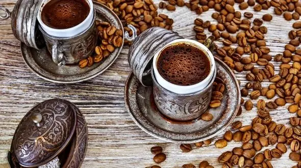 فال قهوه با نشان روز چهارشنبه 22 بهمن 1404/ مژده باد برشما چرا فال نشان از  زندگی آرام و بی دغدغه - خوشبختی به شمار می آید و ناراحتیها برطرف می شود