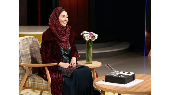 صدای خانم بازیگر در برنامه زنده تلویزیونی به گوش وزیر بهداشت رسید