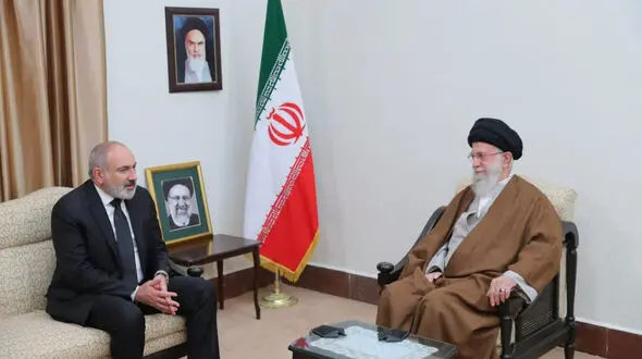 سیاست گسترش روابط با ارمنستان تحت هدایت آقای مخبر ادامه پیدا می‌کند