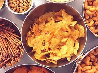 دلیل هله هوله خوری چیست؟