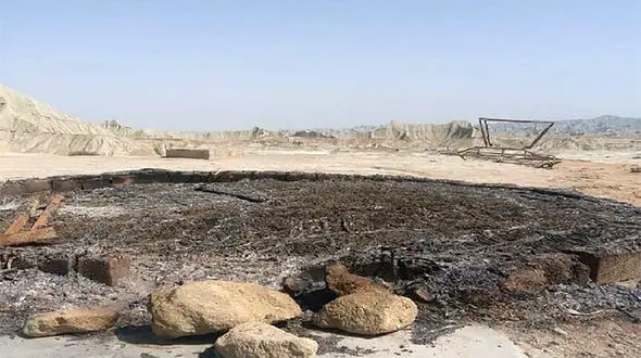 افراد مسلح کپرهای کمپ معروف گردشگری را در چابهار آتش زدند + فیلم