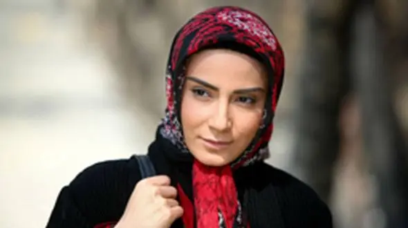 چهره ها/ تازه‌ترین عکس گلرخِ سریال «پایتخت» با ویوی برج خلیفه