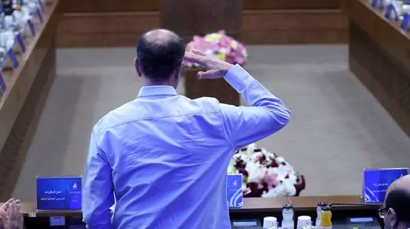 حواشی مجمع انتخابات کمیته ملی المپیک؛ روز جنجالی کمیته ملی المپیک/ خسروی‌وفا در نبرد نزدیک رییس شد/ نوروزی مچ سعیدی را خواباند/ دبیر باز هم شر به پا کرد + فیلم و عکس