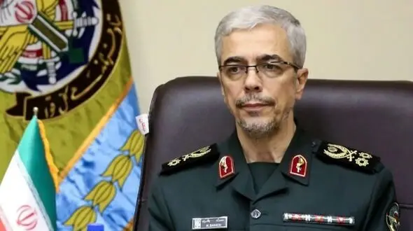 عکس/ سفر در زمان؛ «سرلشکر رشید و سرلشکر باقری» در یک دیدار رسمی؛ دهه 90
