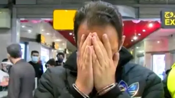 گوشیتو بده زنگ بزنم / شگرد دزد متروی تهران + فیلم