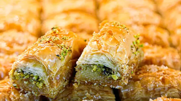 از باقلوای شیر عسلی خانگی تا راز هایی برای ترد شدن ترشی شور 