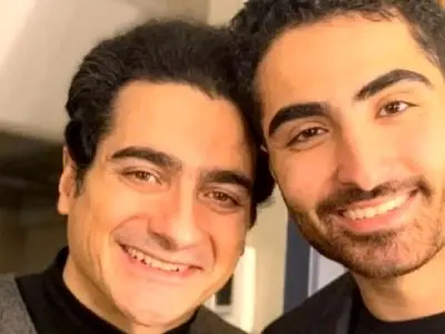 آواز شاد؛ تبریک تولد رایان شجریان برای تولد برادرش همایون شجریان کلشو کرد تو برف