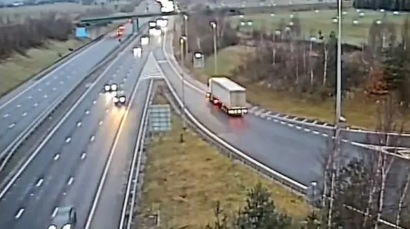 اشتباه مرگبار راننده ترانزیت با خوش شانسی ختم به خیر شد