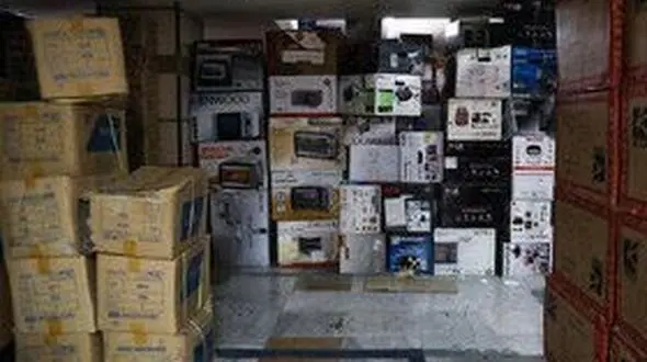 از تلویزیون 70 اینچ تا چاقو تیزکن! / کشف کالای قاچاق میلیاردی در شهرستان دنا