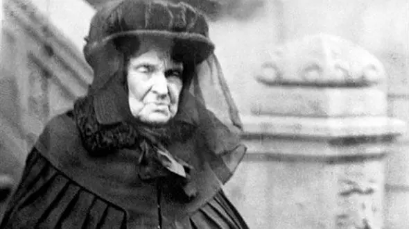 ثروتمندترین زن جهان که پادشاه خسیسان نام گرفت+عکس