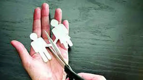درخواست طلاق از شوهر طمع‌کار که دنبال ارثیه پدرزنش است 