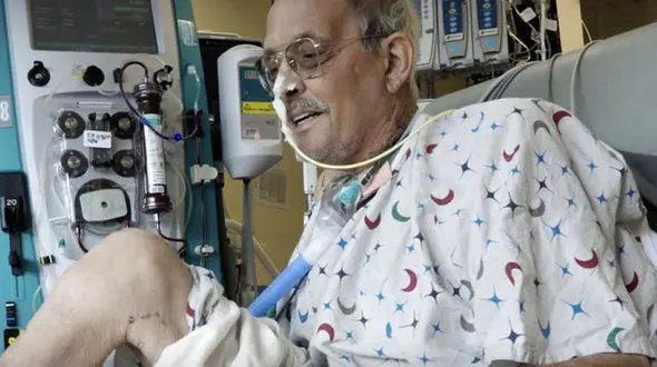 دومین گیرنده قلب خوک ۶ هفته بعد از جراحی درگذشت