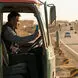 «برای حفظ آبرو بار را با هر قیمتی می بریم»؛ کامیونداران: شرکت های بزرگ مقیاس نفس رانندگان را بریده اند + فیلم