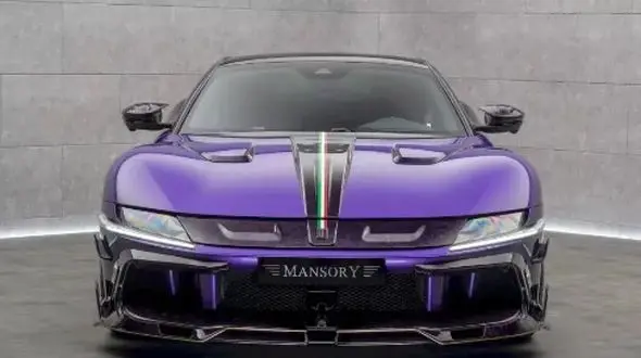 فراری 12 سیلندر منصوری رونمایی شد؛ ترکیب قدرت و هنر ایتالیایی