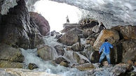 پسر 15 ساله در حادثه ریزش غار یخی «چما» کوهرنگ کشته شد / 11 تن نجات یافتند