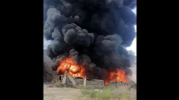  فیلم آتش سوزی وحشت آور استخر قیر در  اردبیل