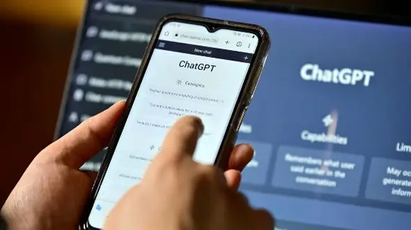 خبر شگفت‌انگیز: دسترسی رایگان به ChatGPT پولی برای اماراتی‌ها