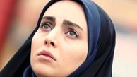 «مرضیه توفیقی» سریال بچه مهندس 3 در حال سلفی گرفتن در آینه/ سال 1401