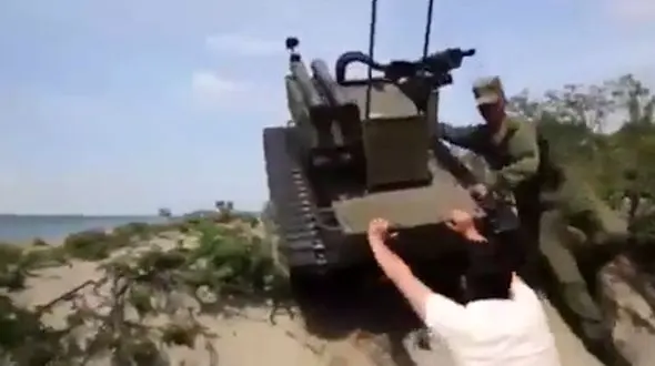 اتفاق کشنده برای یک خبرنگار در برنامه زنده تلویزیونی+ فیلم