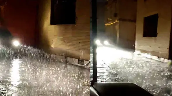 ببینید / بارش شدید باران در رودان  هرمزگان + فیلم