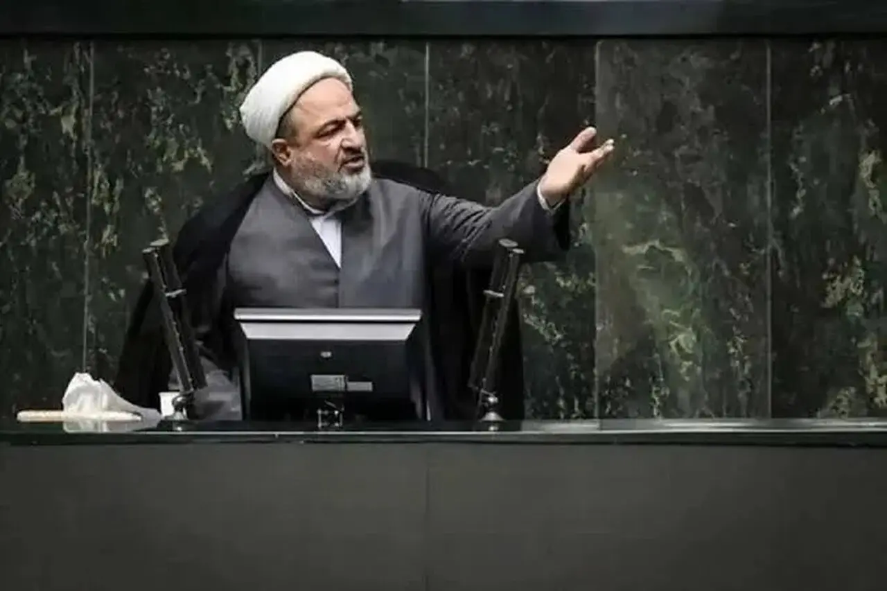 قاب عکس جنجالی و توجه برانگیز از رسایی و تتلو