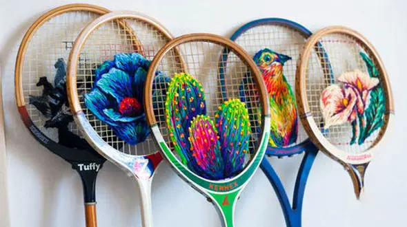 هنر بی نظیر و شگفت انگیز گلدوزی روی راکت تنیس +عکس 