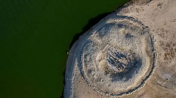 استون هنج اسپانیایی 7هزار ساله باز هم از زیر آب بیرون آمد + فیلم و عکس