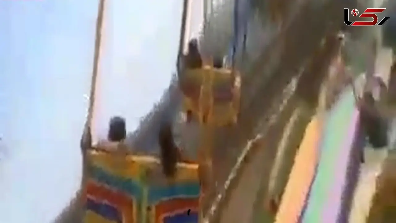 سقوط وحشتناک در شهربازی+ فیلم 