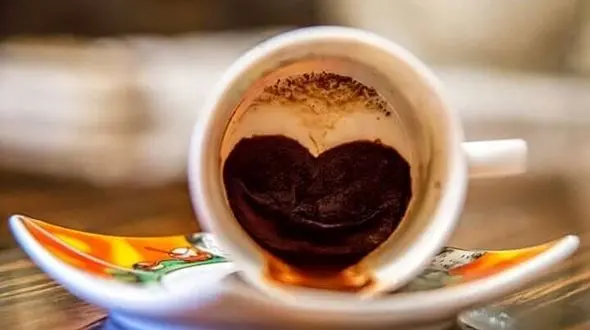 فال قهوه با نشان روز چهارشنبه 29 بهمن 1404/ خانه در فالتان: ایجاد یک زندگی و رو به راه بودن کارها - ازدواجی خوشحال کننده - زندگی خانوادگی خوش – تندرستی - سعادت