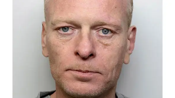 اقدام جنون آمیز مرد دیوانه در ایستگاه مترو + فیلم و عکس