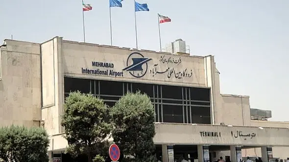باند فرودگاه مهرآباد بسته شد