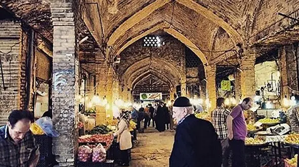 نقاشی قدیمی از بازار زنجان