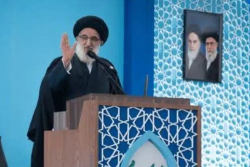 امامان جمعه البرز: خبرنگاران در خط مقدم روایت هستند
