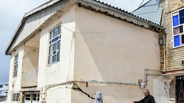 دستور تخلیه ۲۲۵ واحد مسکونی در روستای حسین‌آباد کالپوش سمنان
