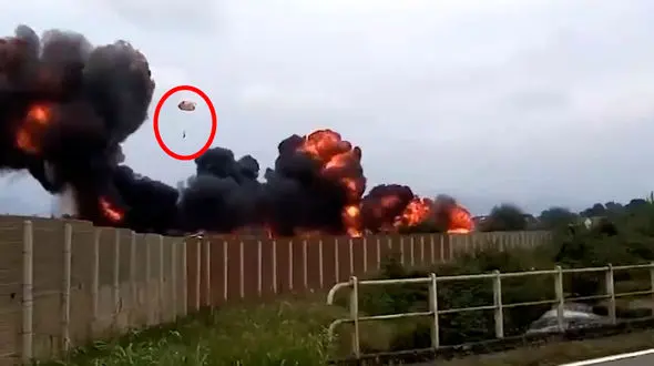 هواپیمای نیروی هوایی ایتالیا در حین تمرین آکروباتیک سقوط کرد