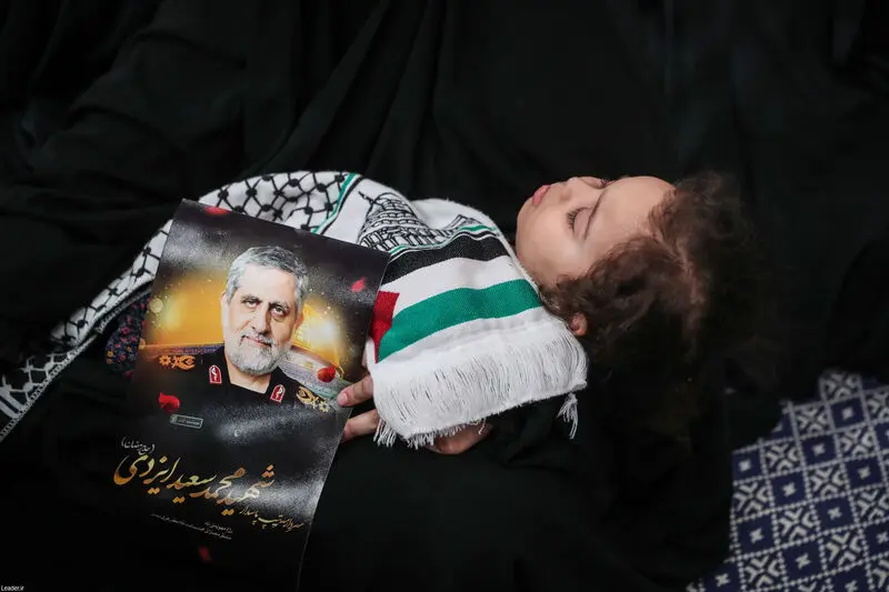 رهبر انقلاب حضرت آیت الله خامنه ای در مراسم بزرگداشت شهدای جنگ تحمیلی اخیر 7-5-1404