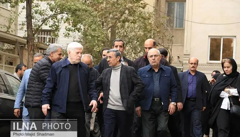 تشیع جنازه خواهر احمدی نژاد 