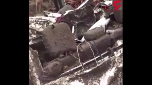 فرار به موقع خودروی یک زن و مرد از سیل مرگبار + فیلم لحظه فرار